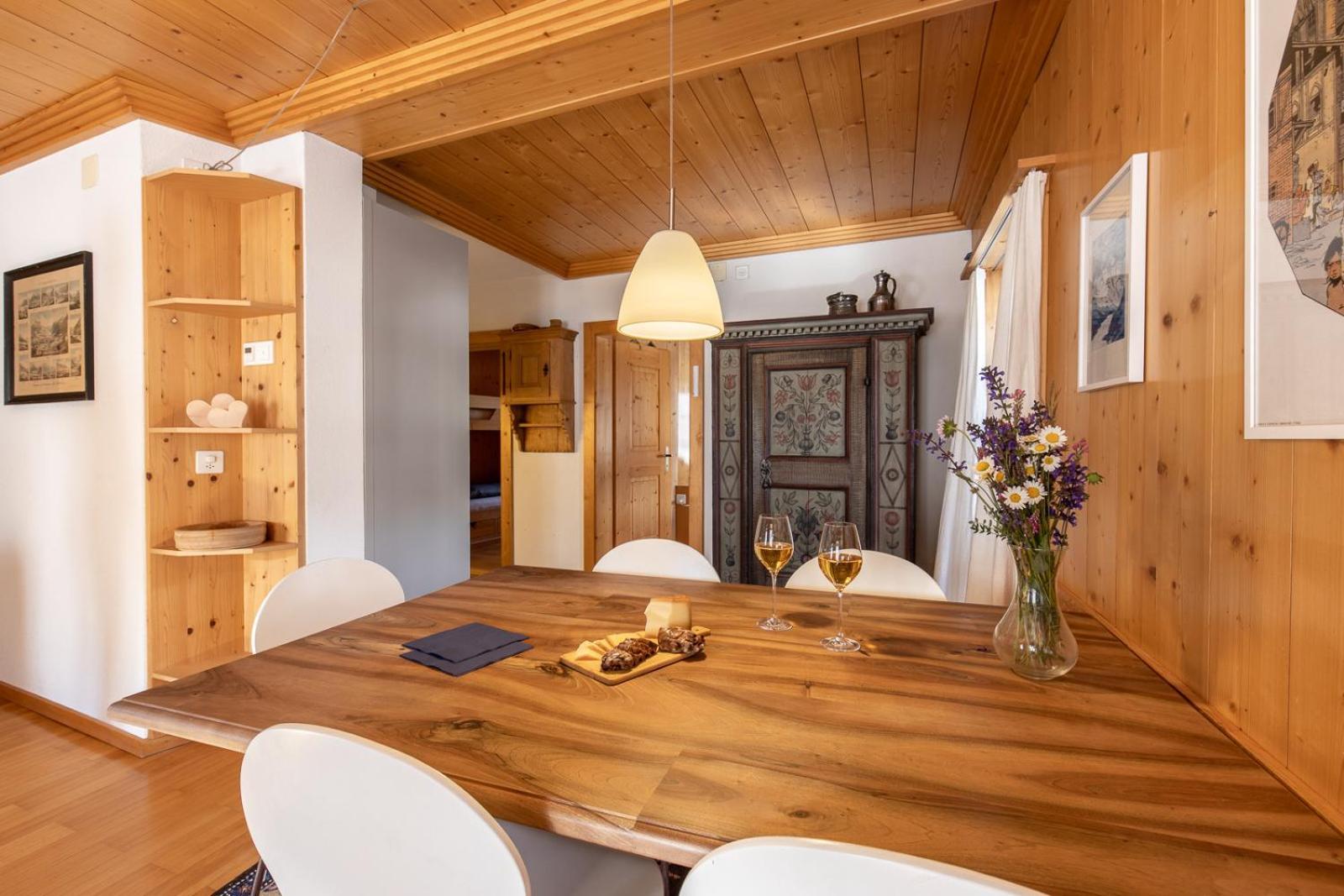 Chasa Tredeschin Apartment Scuol Exterior photo